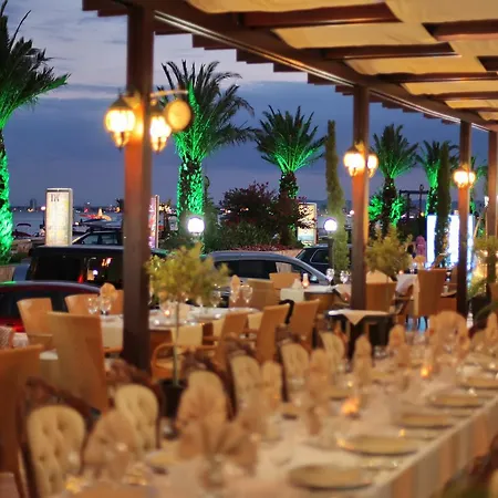 אתר נופש Porto Paradiso Complex סבטי ולאס