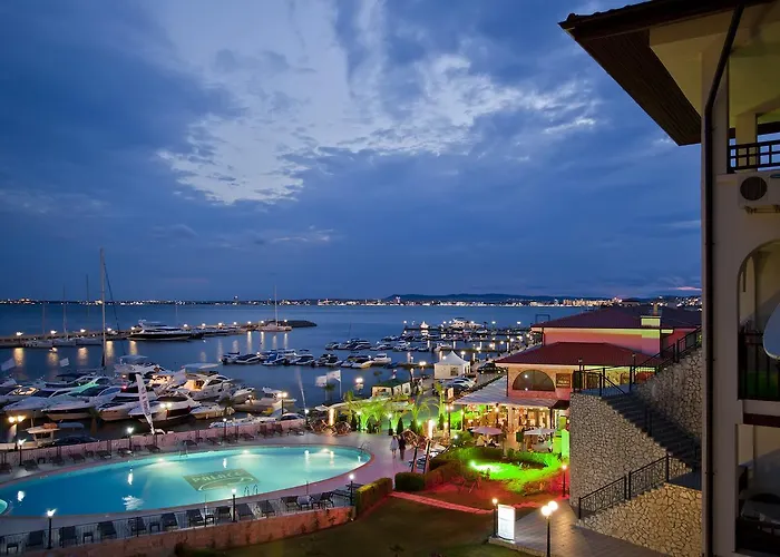 Porto Paradiso Complex منتجع