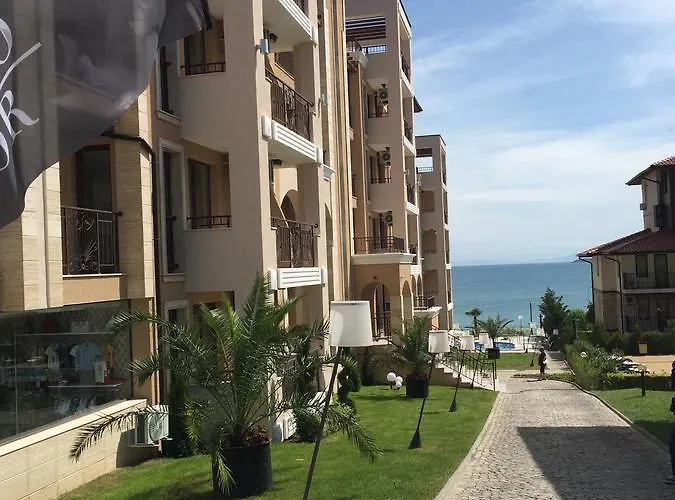 Porto Paradiso Complex * سفيتي فلاس